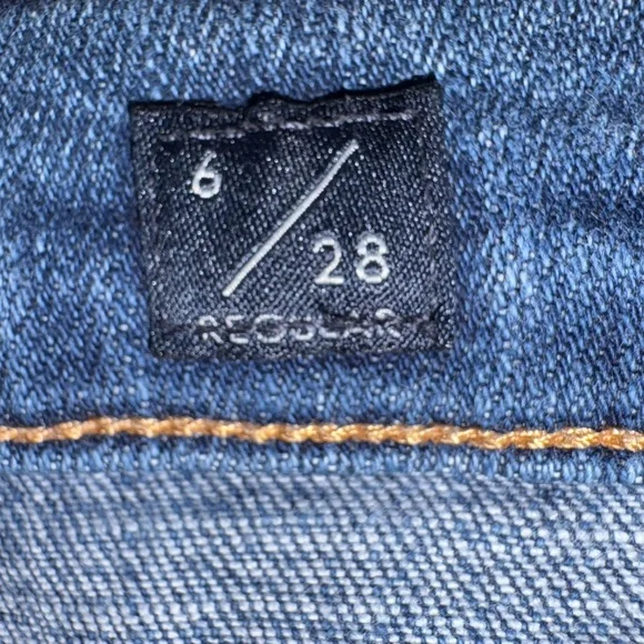 Lucky Brand Size 6 Jeans - Picture 6 of 6